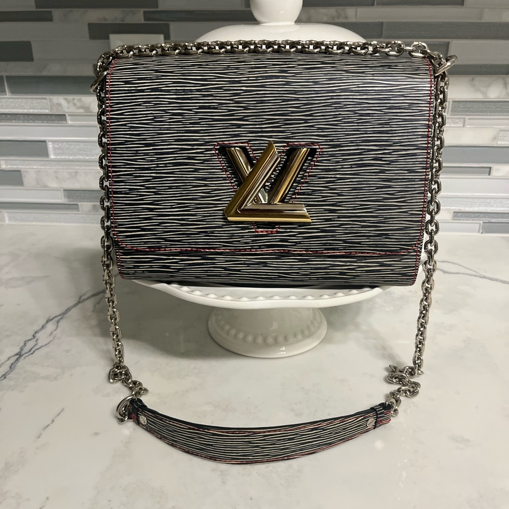 Louis Vuitton Navy & White Epi MM Twist Chain Shoulder/Crossbody Bag